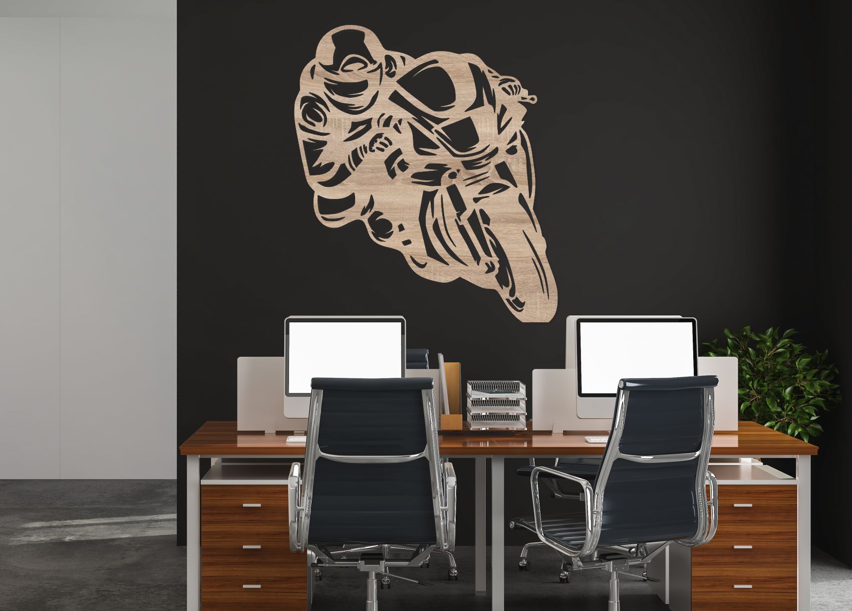 Dřevěný obraz na stěnu – Motorkář v plné rychlosti