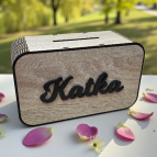 Dřevěná 3D pokladnička se jménem nebo nápisem