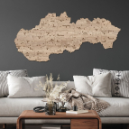 Dřevěná mapa Slovenska s okresy a městy