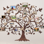 Dřevěný fotorámeček na zeď – Rodinný strom s ptáčky a motýly