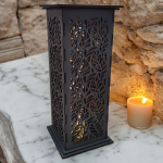 Vysoký dřevěný svícen - Ornamenty