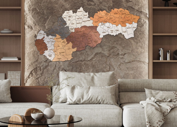 Dřevěná mapa Slovenska – Barevné kraje s okresy