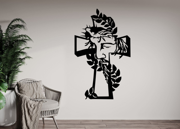 Dřevěný obraz na stěnu – Ježíš Kristus na kříži s věncem